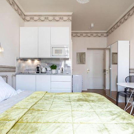 Prague Days - Sunny Riverside Apartments With Terraces Ngoại thất bức ảnh