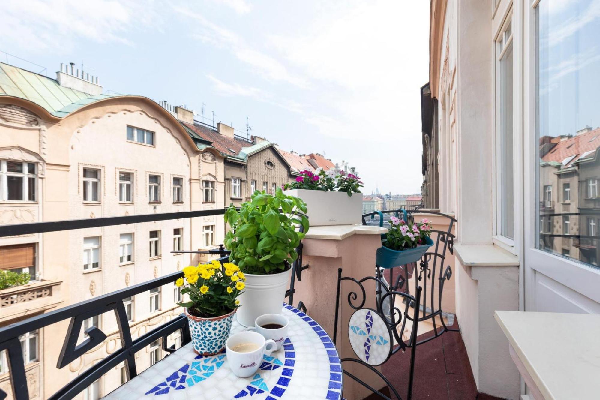Prague Days - Sunny Riverside Apartments With Terraces Ngoại thất bức ảnh