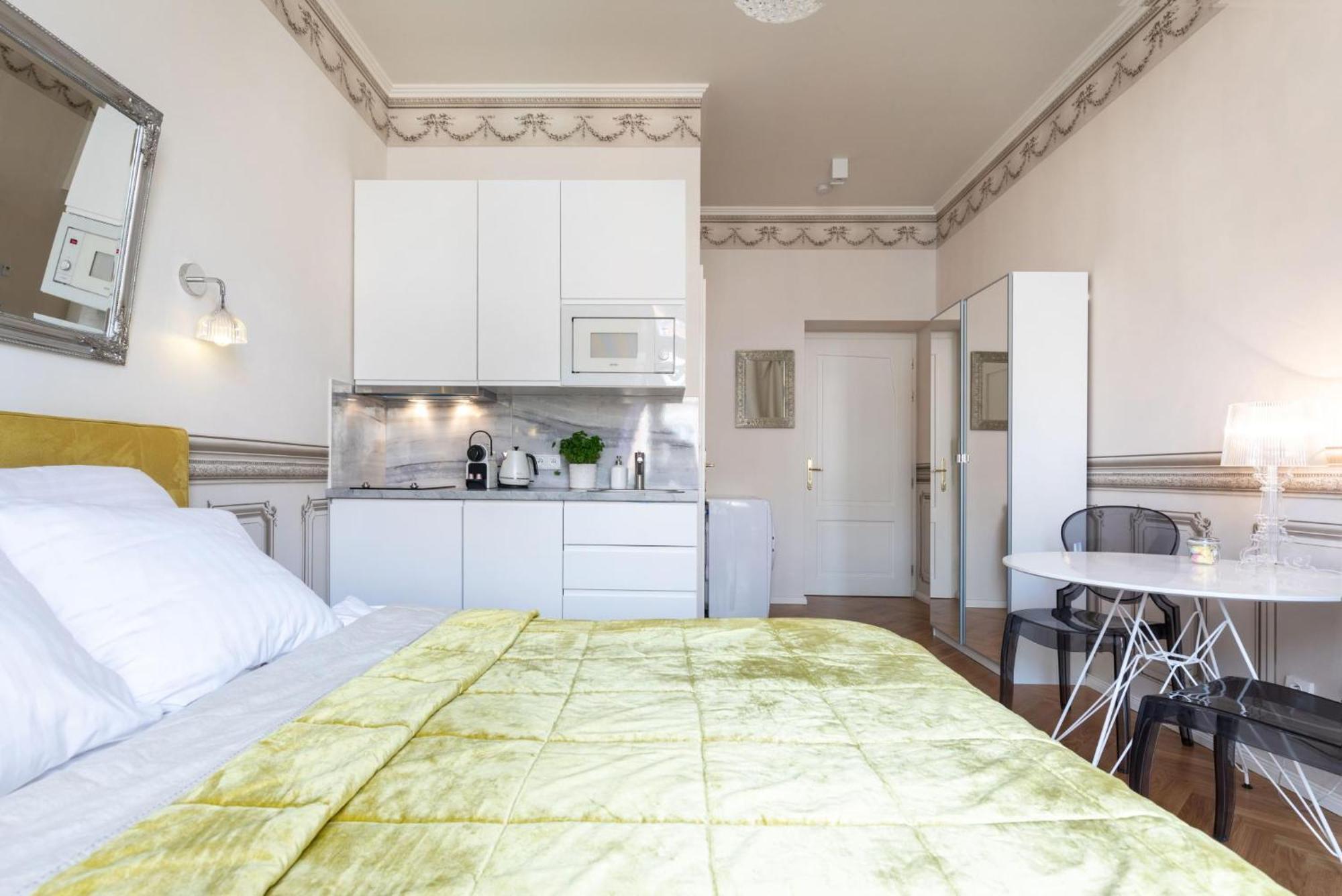 Prague Days - Sunny Riverside Apartments With Terraces Ngoại thất bức ảnh
