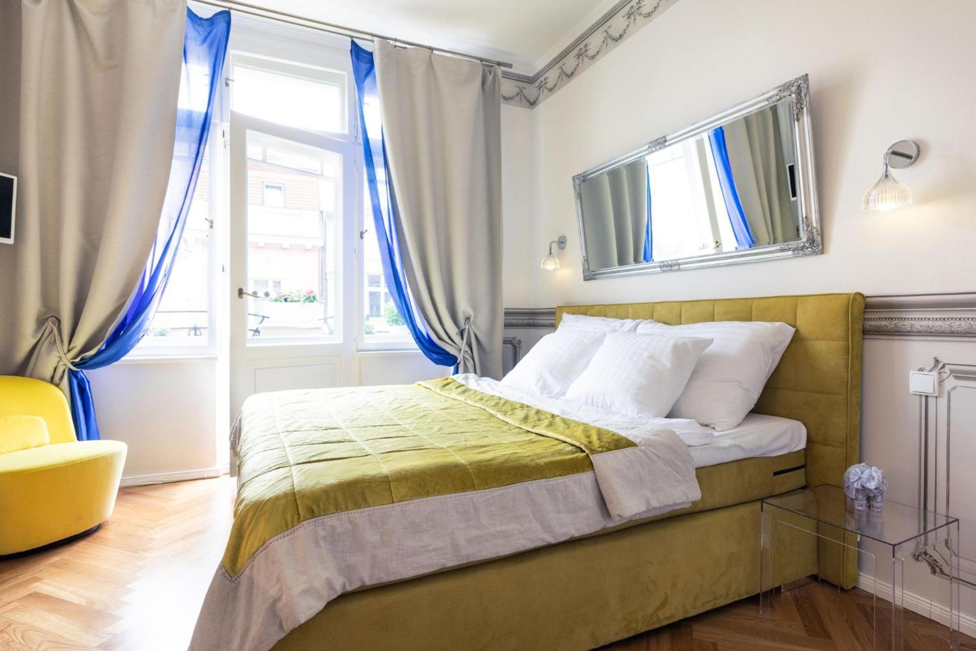 Prague Days - Sunny Riverside Apartments With Terraces Ngoại thất bức ảnh