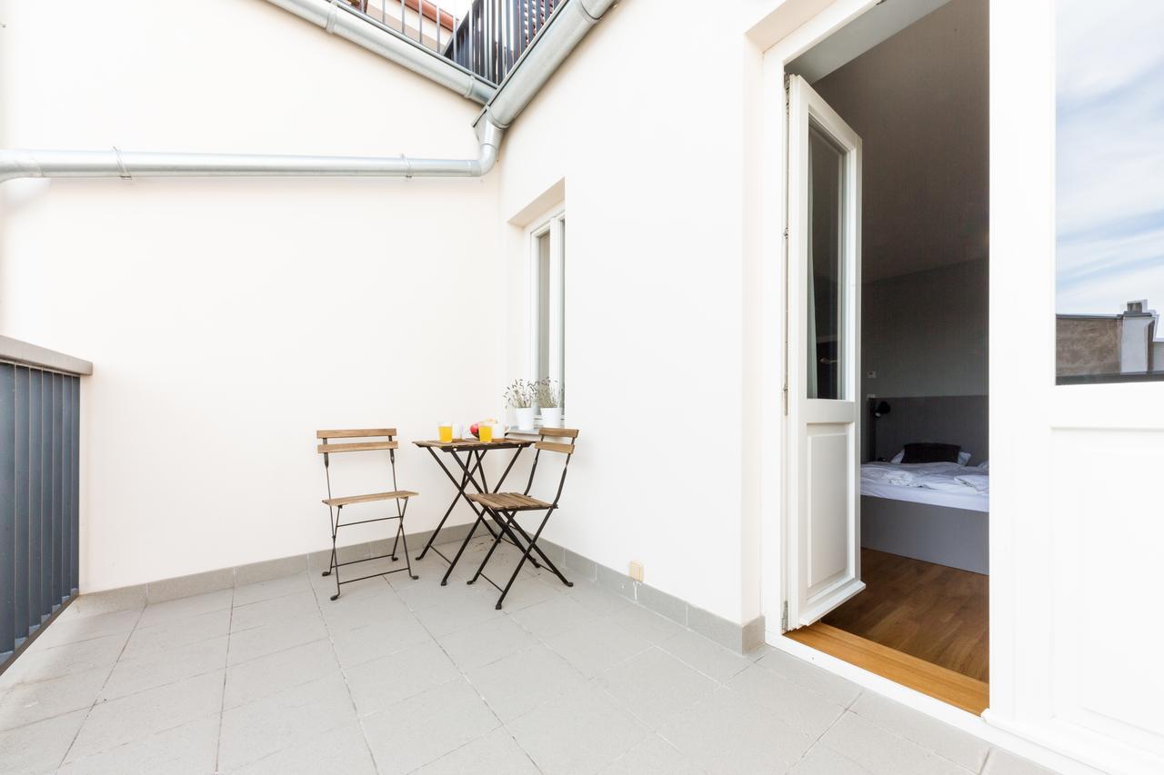 Prague Days - Sunny Riverside Apartments With Terraces Ngoại thất bức ảnh