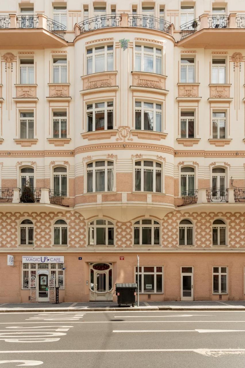Prague Days - Sunny Riverside Apartments With Terraces Ngoại thất bức ảnh